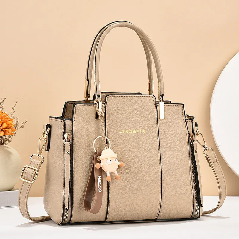 Multifunctional Shoulder Bag – Modern & Practical Style