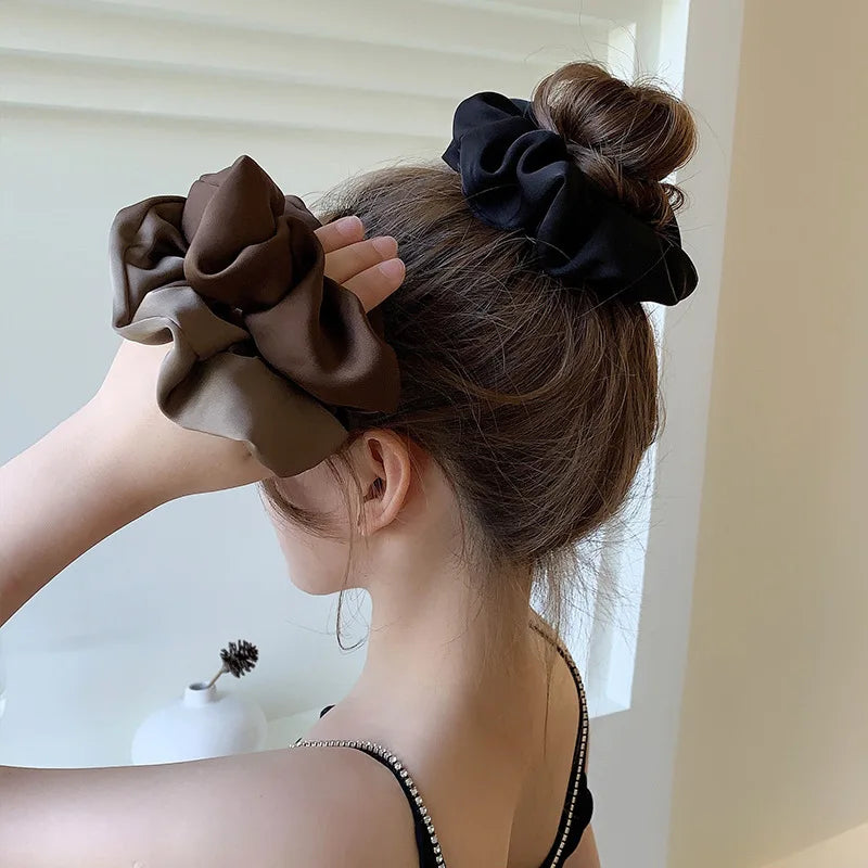 🌟 Élégant Chouchou en Satin Coréen – L'Accessoire Incontournable pour des Coiffures Tendance ! 💖