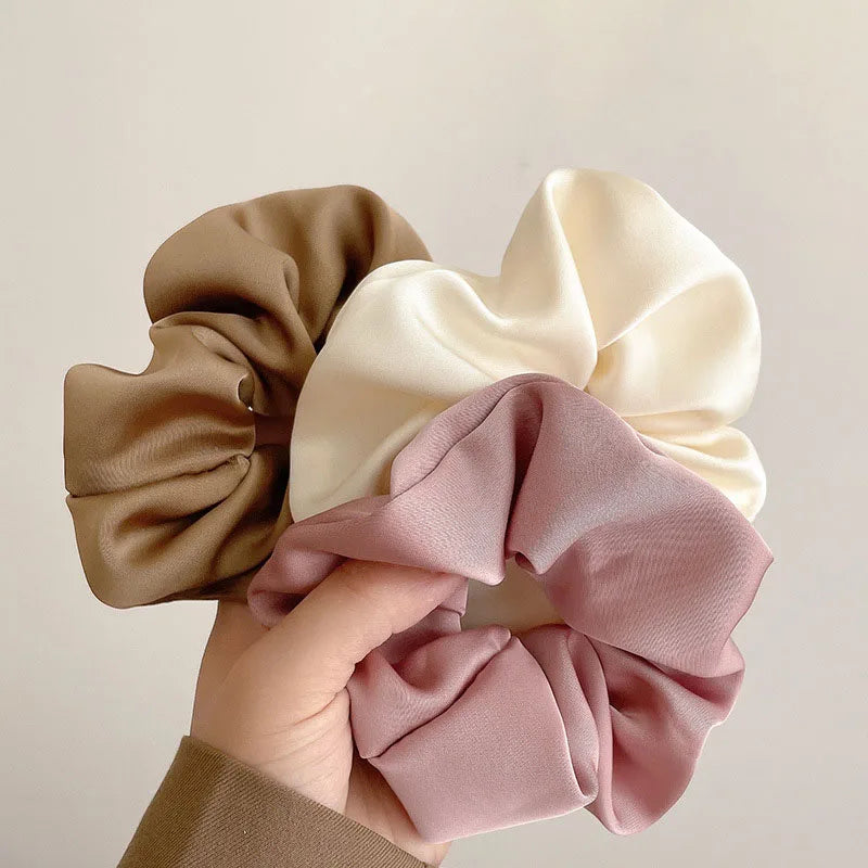 🌟 Chouchou en Satin Français – L'Accessoire Ultime pour une Élégance Sans Effort ! 💖