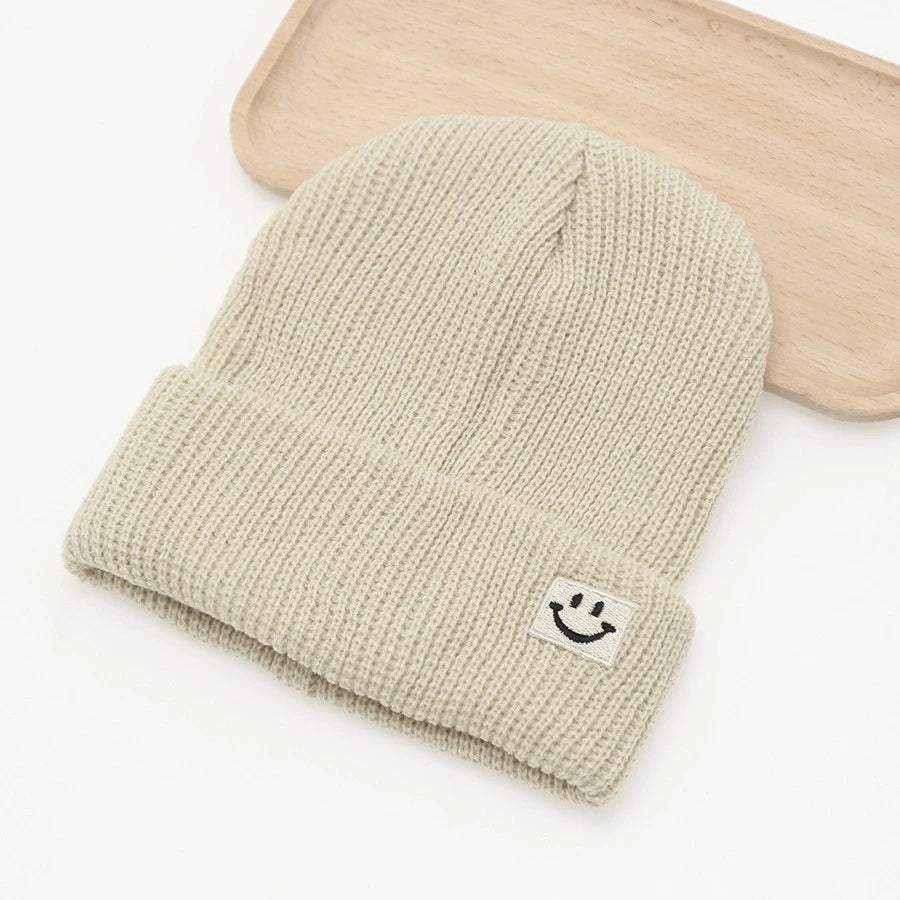 Unisex Knitted Beanie – Winter Comfort &amp; Warmth