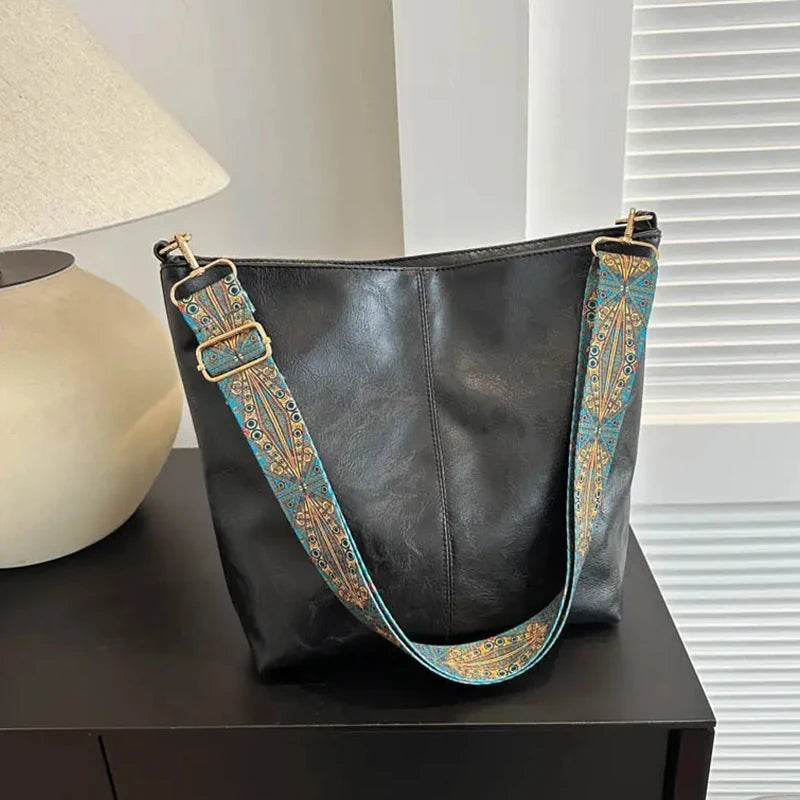 Zipped Tote Bag – Practical & Stylish for Everyday Use