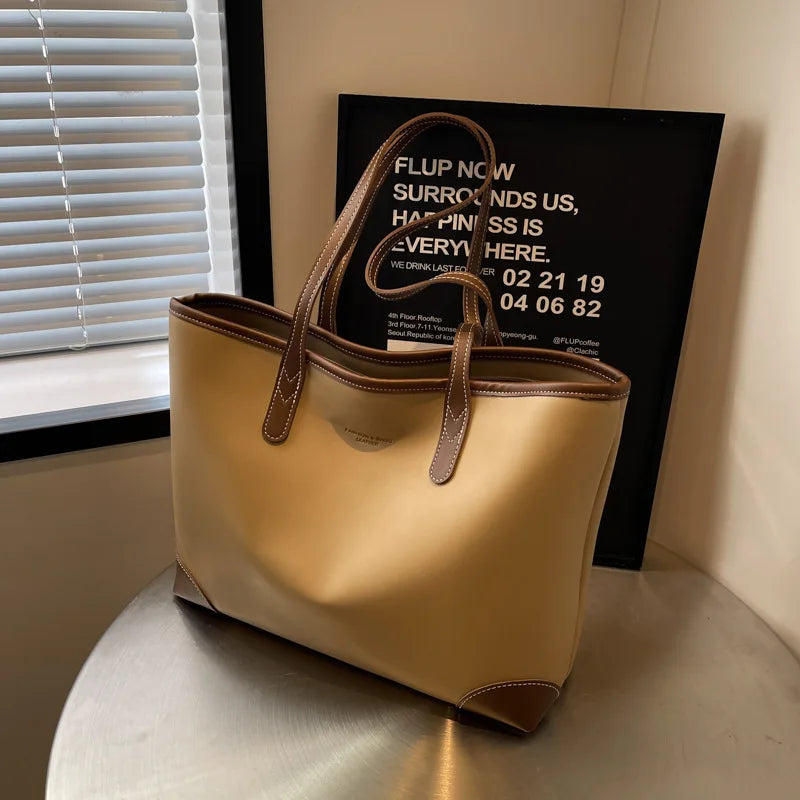 Minimalist Tote Bag – Elegance &amp; Large Capacity