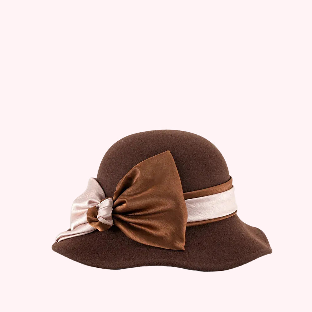 Chapeau Cloche en Laine – Style Rétro Élégant