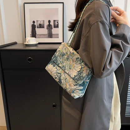 Women's bags are fashionable and simple messenger bags, trendy large-capacity small square bags, casual shoulder bags.