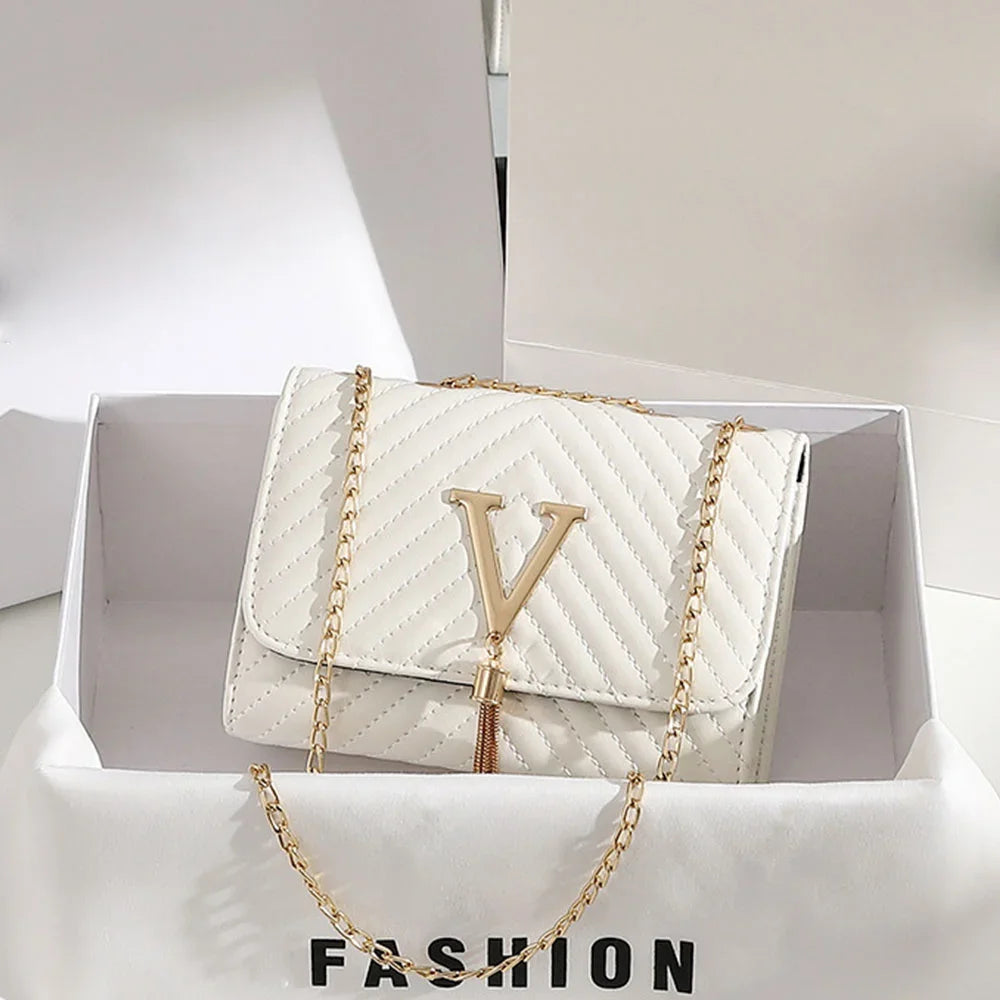 Stylish Shoulder Bag – Modern &amp; Versatile